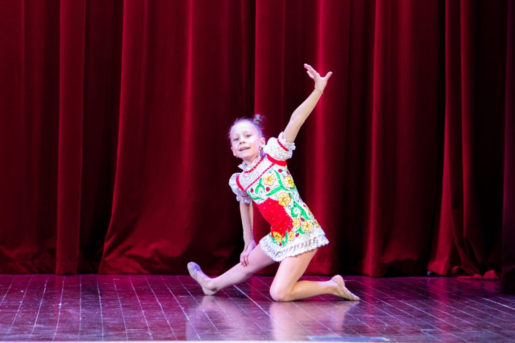 Отчетный концерт Детского танцевального коллектива «Салют» «Мир танца, радости и счастья».